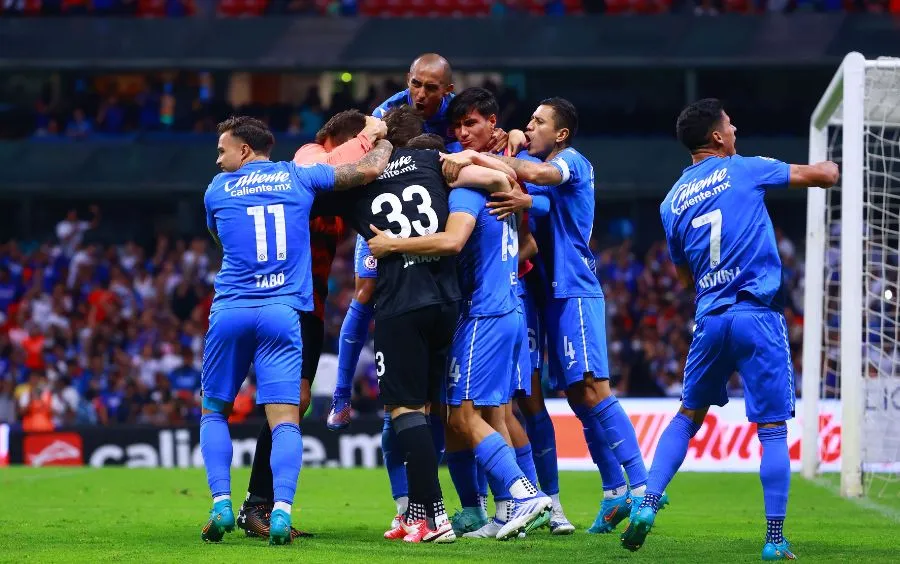 IMAGO7 Jugadores de La Máquina celebran el pase a la Liguilla