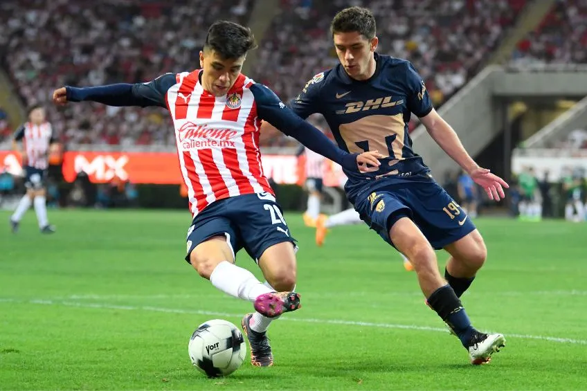 IMAGO7 Fernando Beltrán en festejo con Chivas