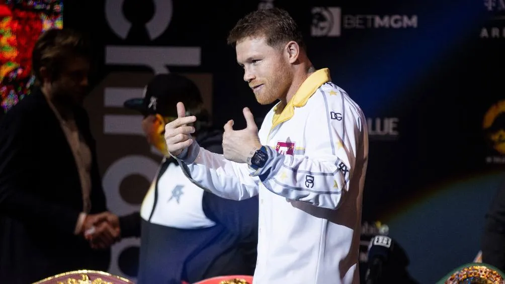 AP Beristáin acusó a Canelo de pelear de forma diferente