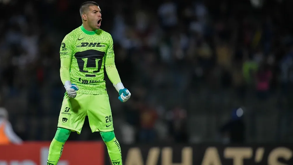 MEXSPORT Julio González festejado gol de Pumas en partido de Concachampions