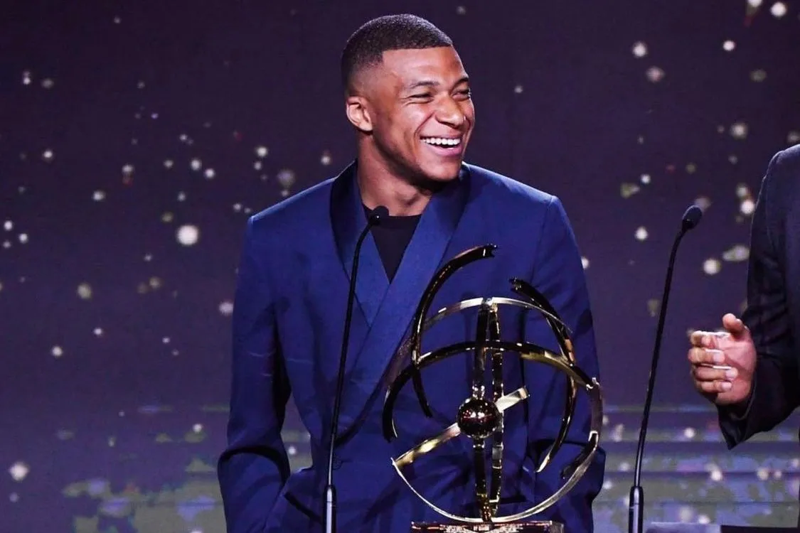 ESPECIAL Mbappé reconocido como el mejor jugador de la Ligue 1