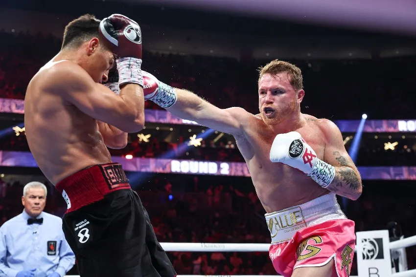 MEXSPORTS Canelo en su pelea vs Bivol