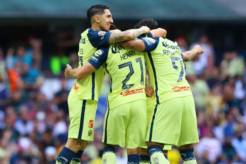 IMAGO7 Jugadores del América celebrando un gol a favor