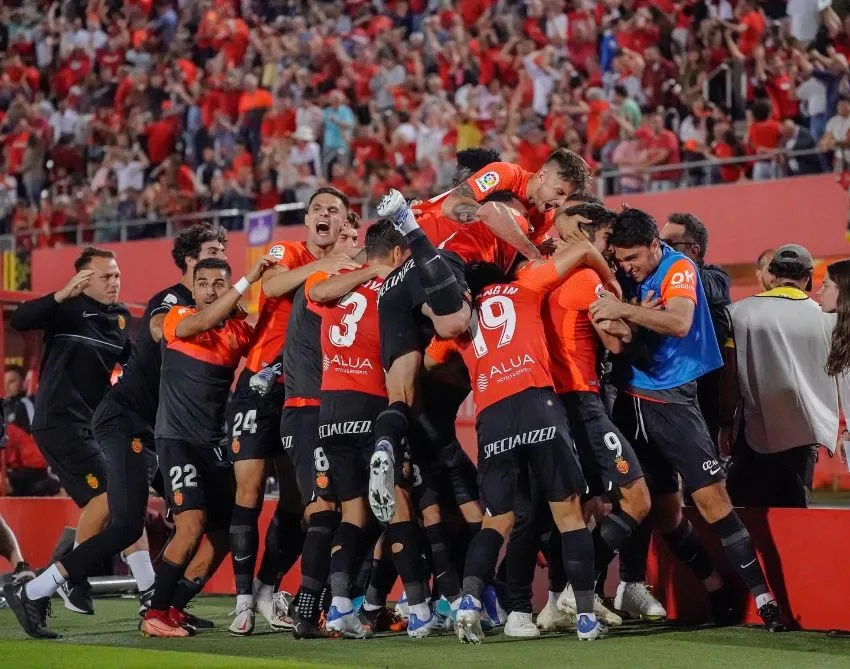 TWITTER: @RCD_Mallorca Mallorca celebrando un gol