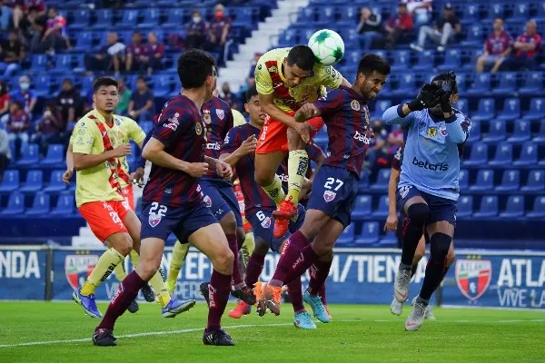 IMAGO7 Atlante contra Atlético Morelia en el Estadio de la Ciudad de los Deportes