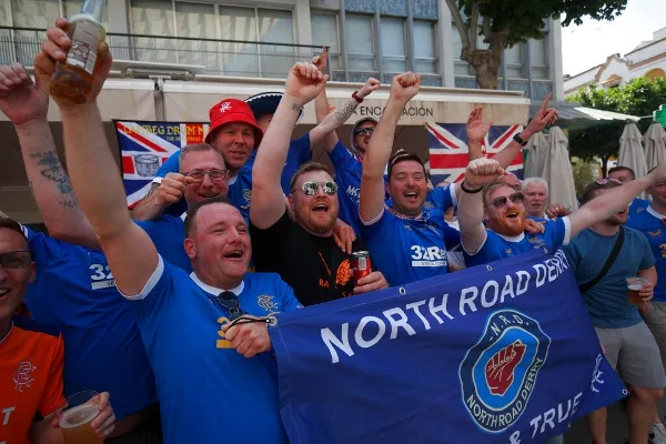 AP Los seguidores de los Rangers