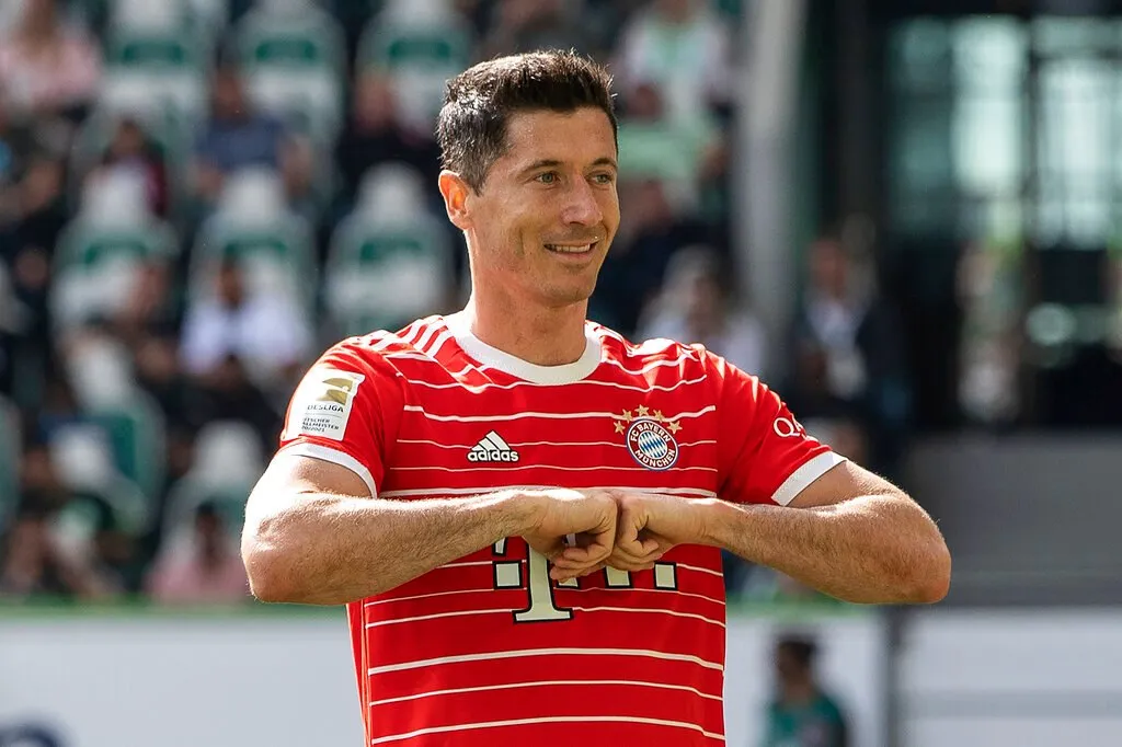 AP Lewandowski festejando gol con el Bayern