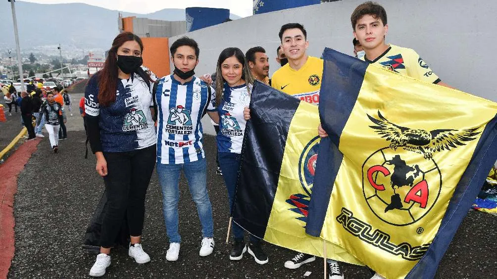 IMAGO7 Afición del América se hace presente en el Estadio Hidalgo