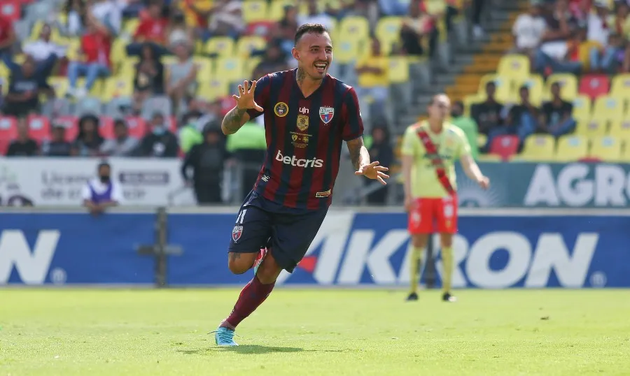 IMAGO7 Brian Figueroa empató el global