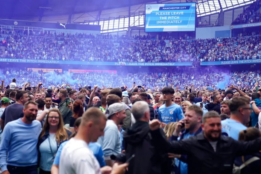 AP Afición Citizen celebrando el título de la Premier League