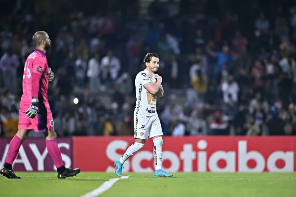 IMAGO7 Alan Mozo reacciona durante partido