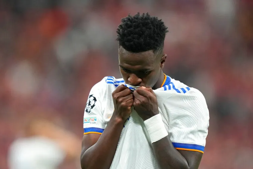 AP Vini Jr. celebrando su gol