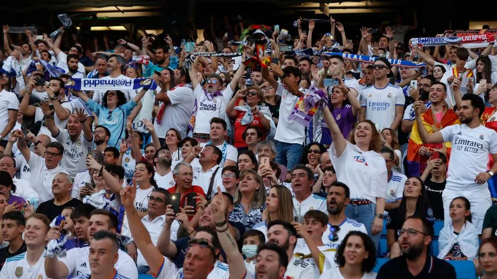 EFE Los cánticos del Real Madrid también fueron contra el Barcelona