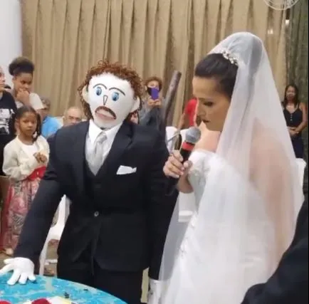 ESPECIAL Marivone y Marcelo durante la boda