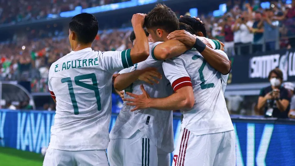 IMAGO7 Jugadores de México en festejo