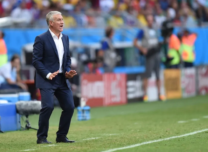IMAGO 7 Deschamps en un partido de la Selección de Francia