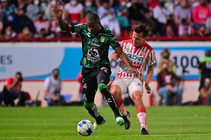 IMAGO7 Rubén González regresa a Chivas para el AP22