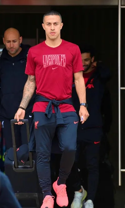 TWITTER: @Thiago6 Thiago caminando