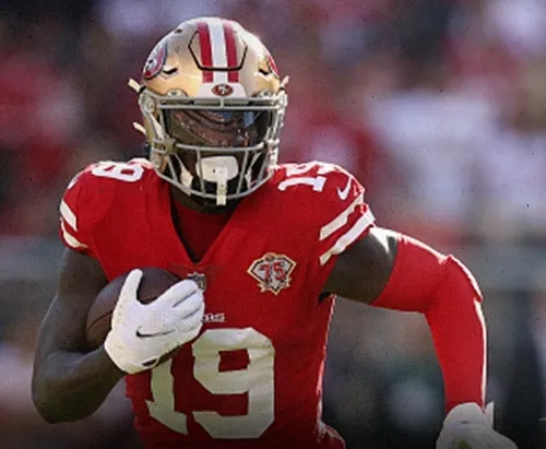 TWITTER: @19problemz Deebo jugando con los 49ers