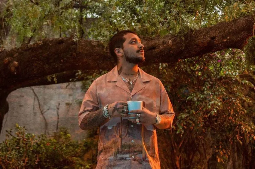 INSTAGRAM: @Nodal Christian Nodal en sesión de fotos