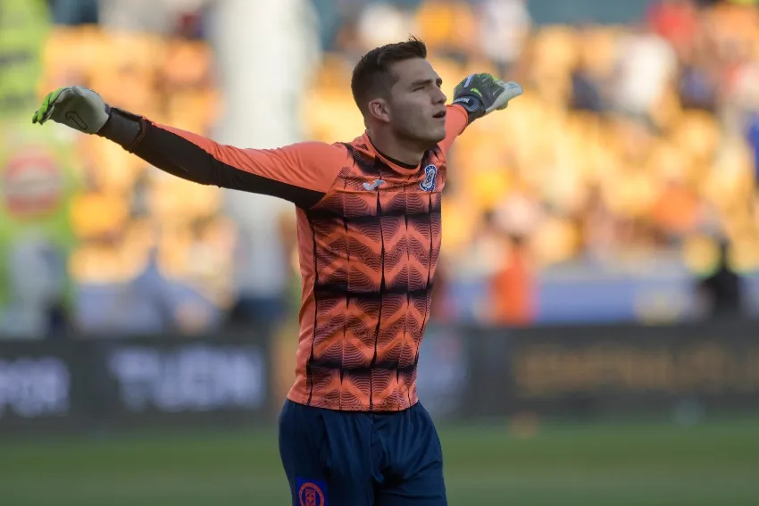 IMAGO 7 Jurado previo a un partido de Cruz Azul