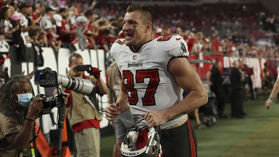 AP Rob Gronkowski durante un partido con Bucs