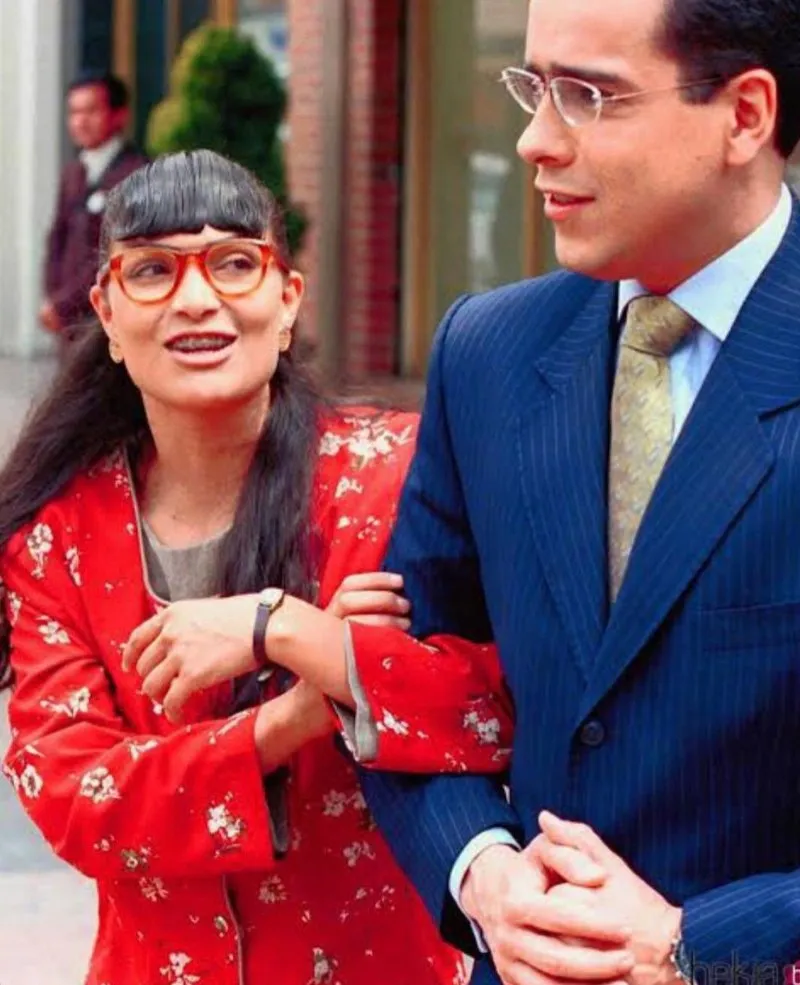 INSTAGRAM: @Bettylafeaofficial Ana María Orozco y Armando Mendoza