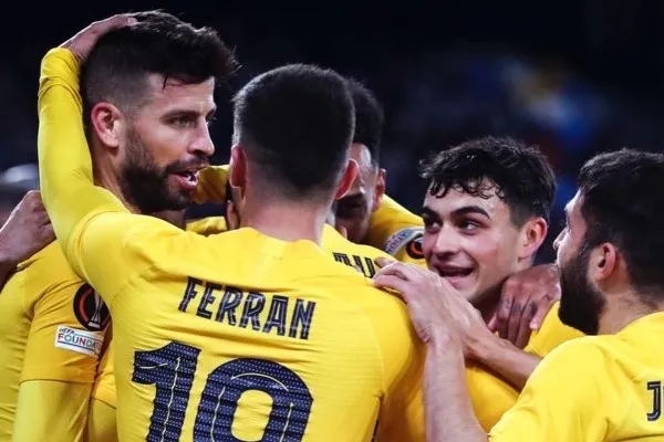 TWITTER @3gerardpique Gerard Piqué y el Barcelona