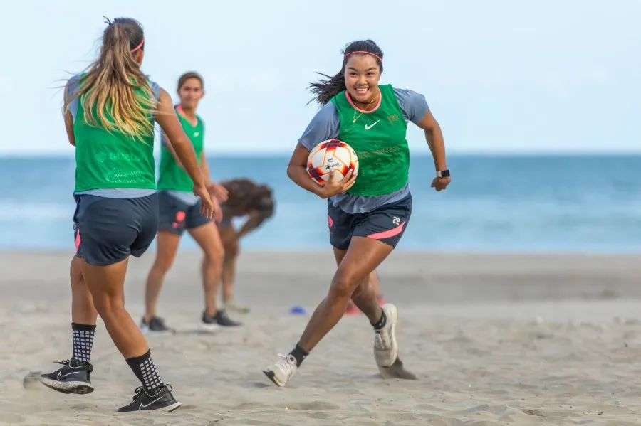 TWITTER @PUMASMXFEMENIL Yokoyama en la pretemporada de Pumas
