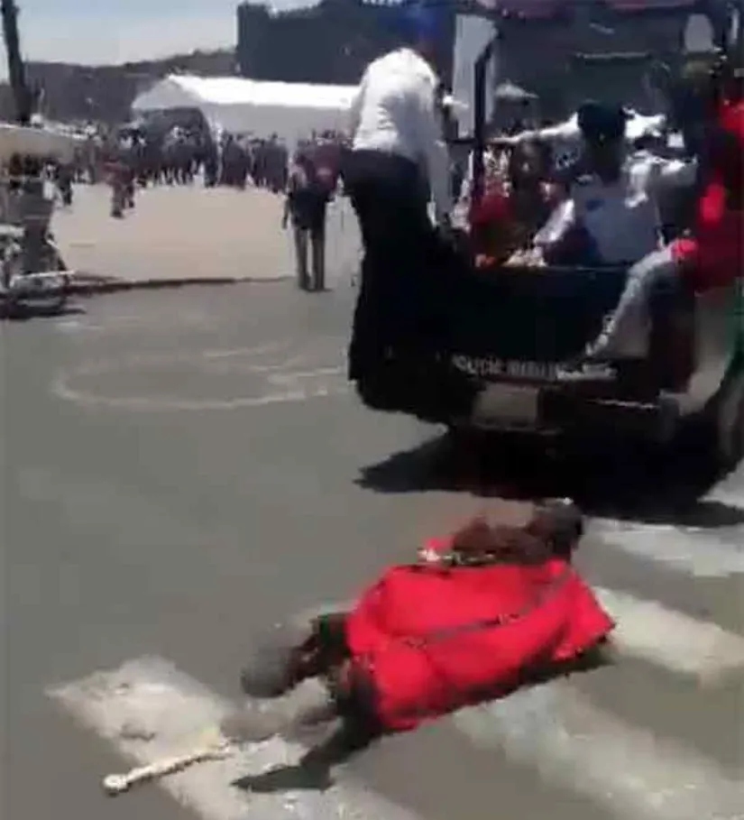 ESPECIAL Policías son captados dando jalones a mujeres indígenas