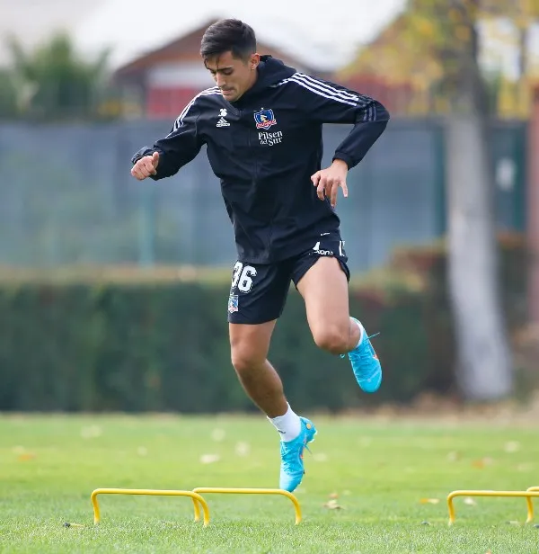TWITTER @ColoColo Pablo Solari durante entrenamiento con el Colo Colo