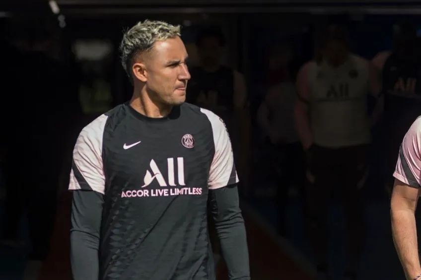 INSTAGRAM: @KeylorNavas1 Keylor Navas entrenando con el PSG