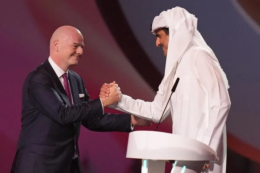 AP Gianni Infantino en el sorteo de Qatar 2022