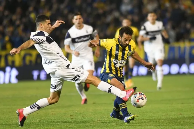 TWITTER: @RosarioCentral Rosario Central ante Gimnasia y Esgrima La Plata