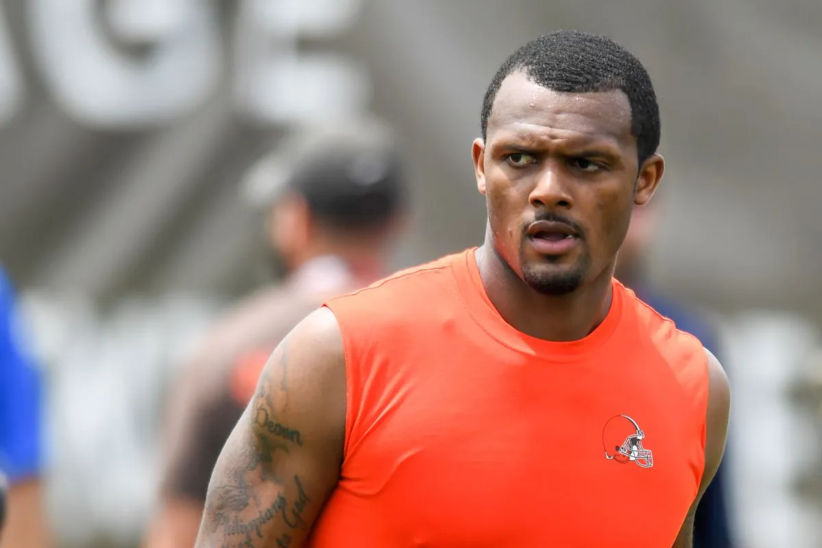 AP Deshaun Watson en entrenamiento con los Browns