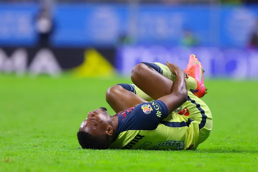 IMAGO 7 Juan Otero en un partido de América