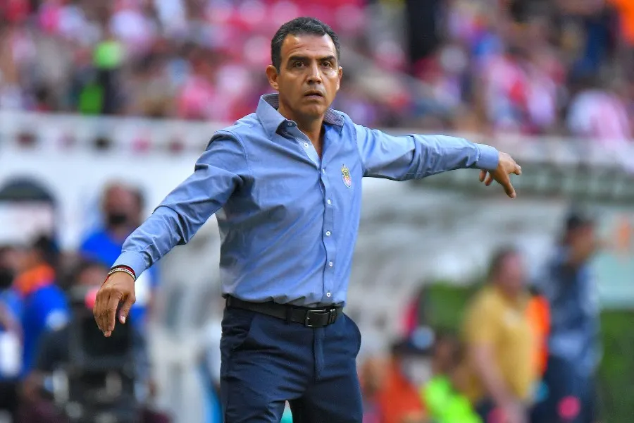 IMAGO7 Ricardo Cadena durante un partido con Chivas