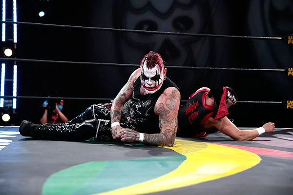 MIGUEL PONTÓN Pagano durante una lucha