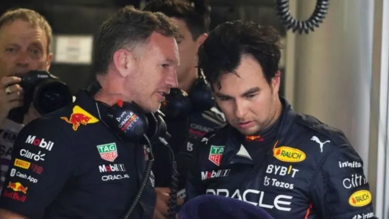 AP Christian Horner junto a Checo Pérez