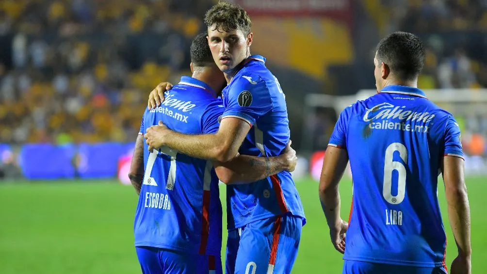 IMAGO7 Santiago Giménez respondió con gol al llamado del DT