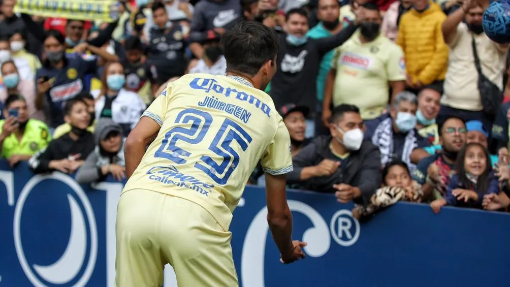 MIGUEL PONTÓN Damm compartió con buena parte de la afición