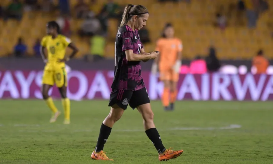 IMAGO7 Alicia Cervantes se lamenta