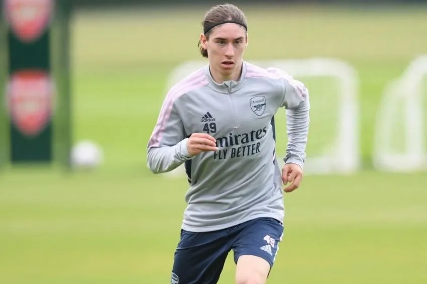 INSTAGRAM: @10MarceloFlores Marcelo Flores en pretemporada con el Arsenal