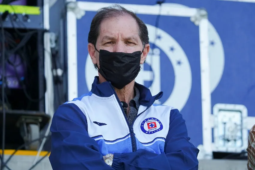 IMAGO 7 Ordiales previo a un partido de Cruz Azul