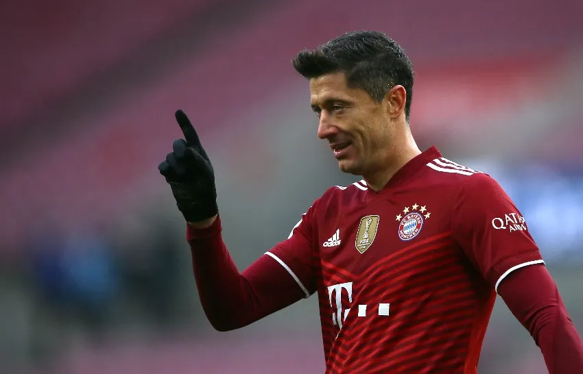 AP Robert Lewandowski celebrando un gol