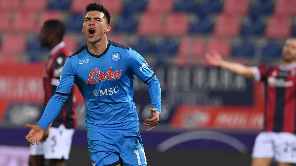 AP Hirving Lozano jugando partido con el Napoli en la Serie A