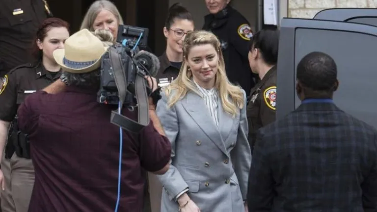AP Amber Heard tras el juicio