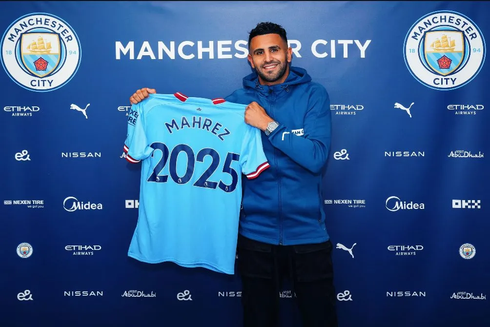 TWITTER: @ManCity Riyad Mahrez continuará con el Manchester City