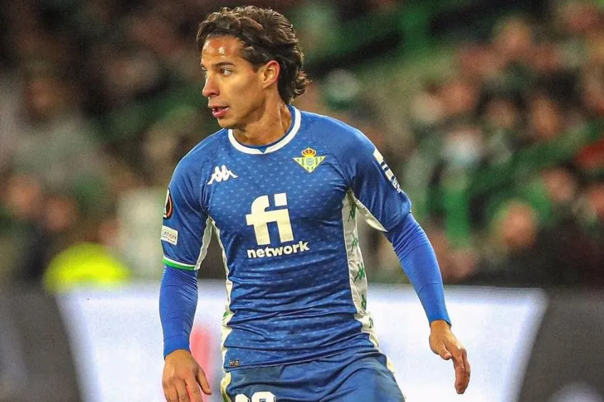 INSTAGRAM: @Diego_Lainez Diego Lainez durante un partido del Betis