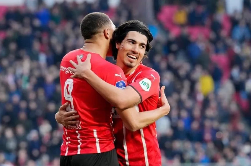 TWITTER: @GutiGalaviz Erick Gutiérrez en un partido con el PSV